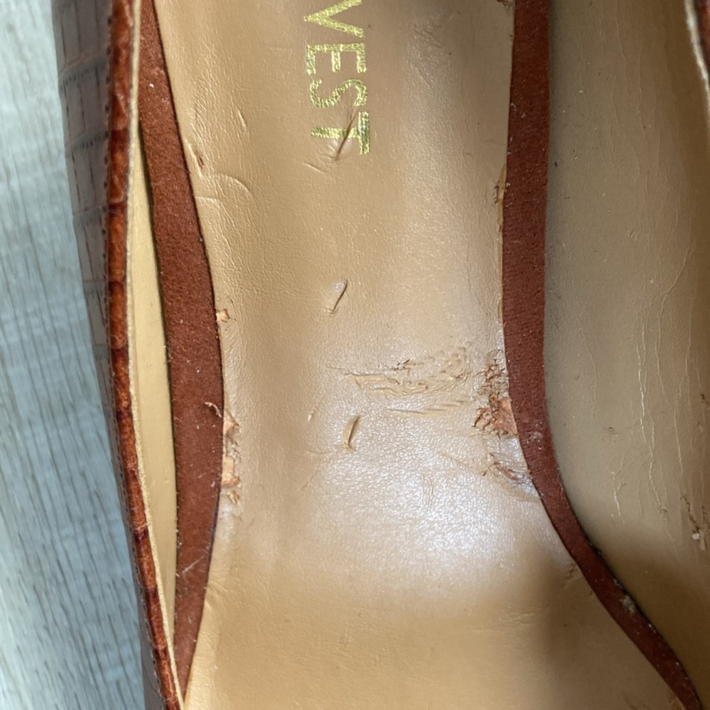 Nine West Margot Brown Embossed Leather Upper Mid-Heels Great condition! - Picture 7 of 8